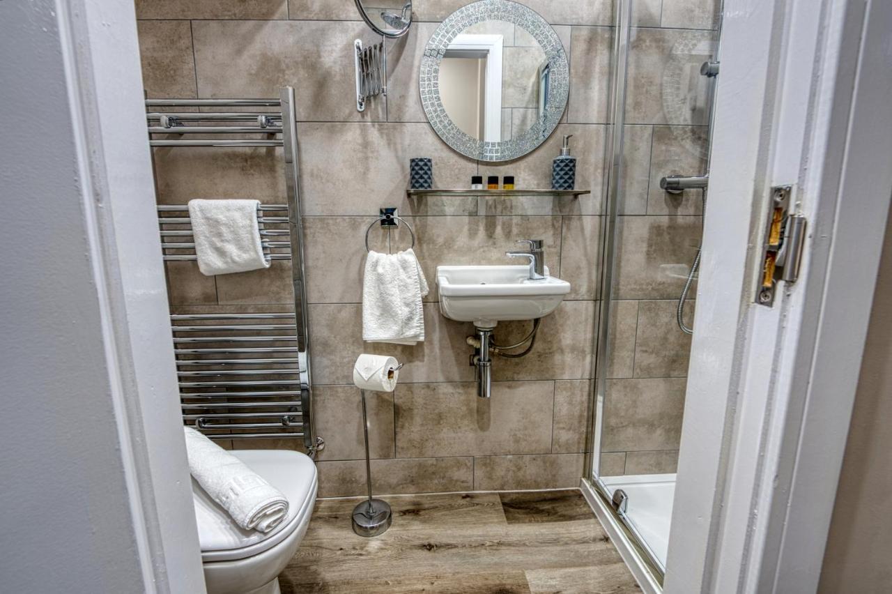 Stylish House - B'Ham Airport And Nec, Jlr Solihull, Business & Leisure Stays - Aspen House Kamer foto
