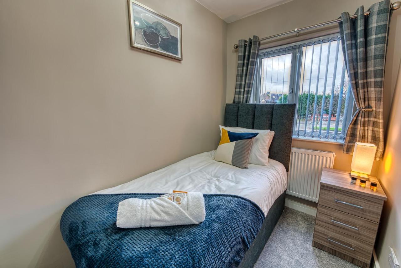 Stylish House - B'Ham Airport And Nec, Jlr Solihull, Business & Leisure Stays - Aspen House Kamer foto