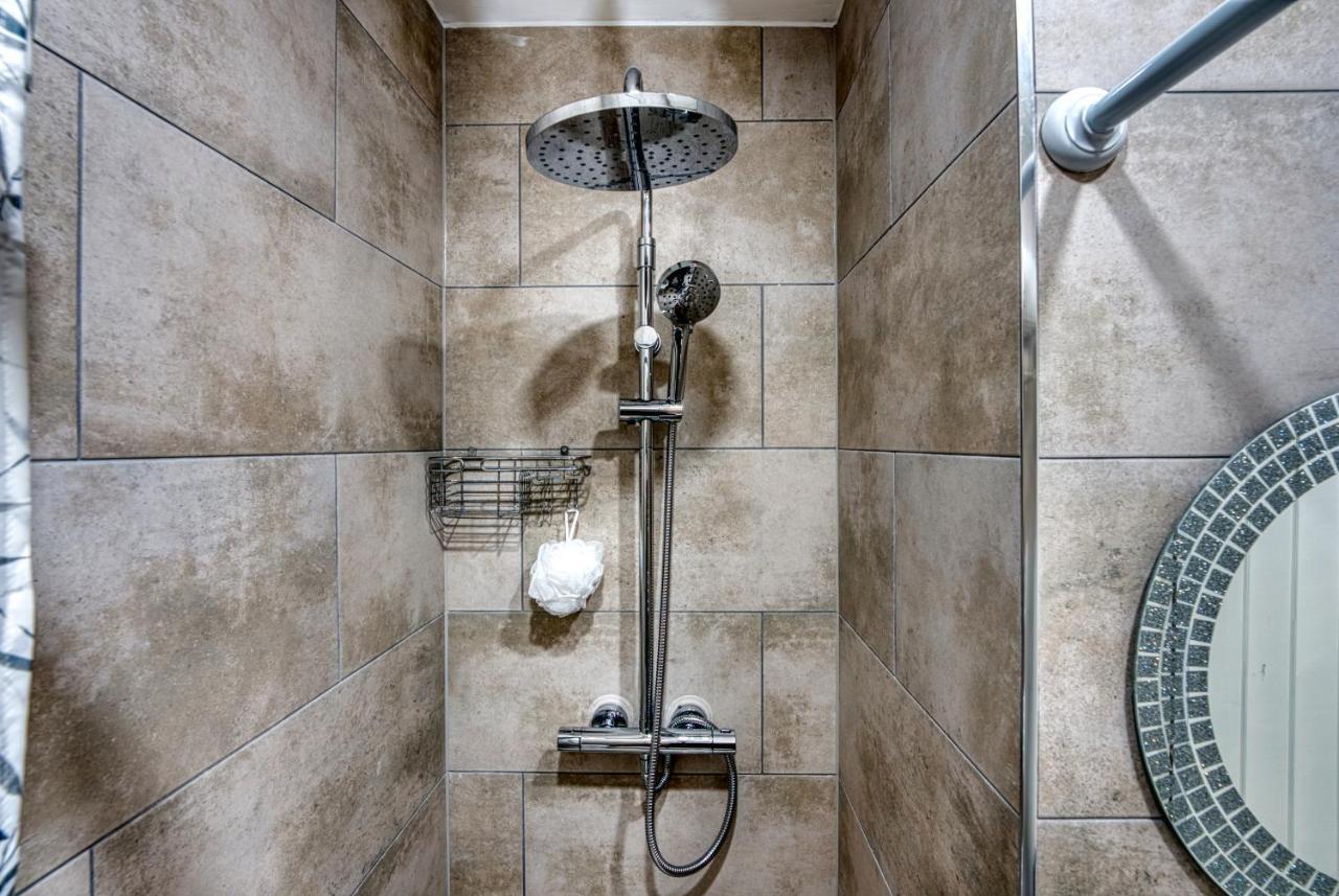 Stylish House - B'Ham Airport And Nec, Jlr Solihull, Business & Leisure Stays - Aspen House Kamer foto